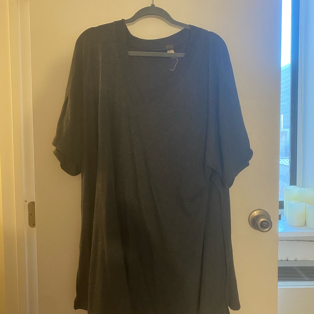 Long free people flowy shirt, grey